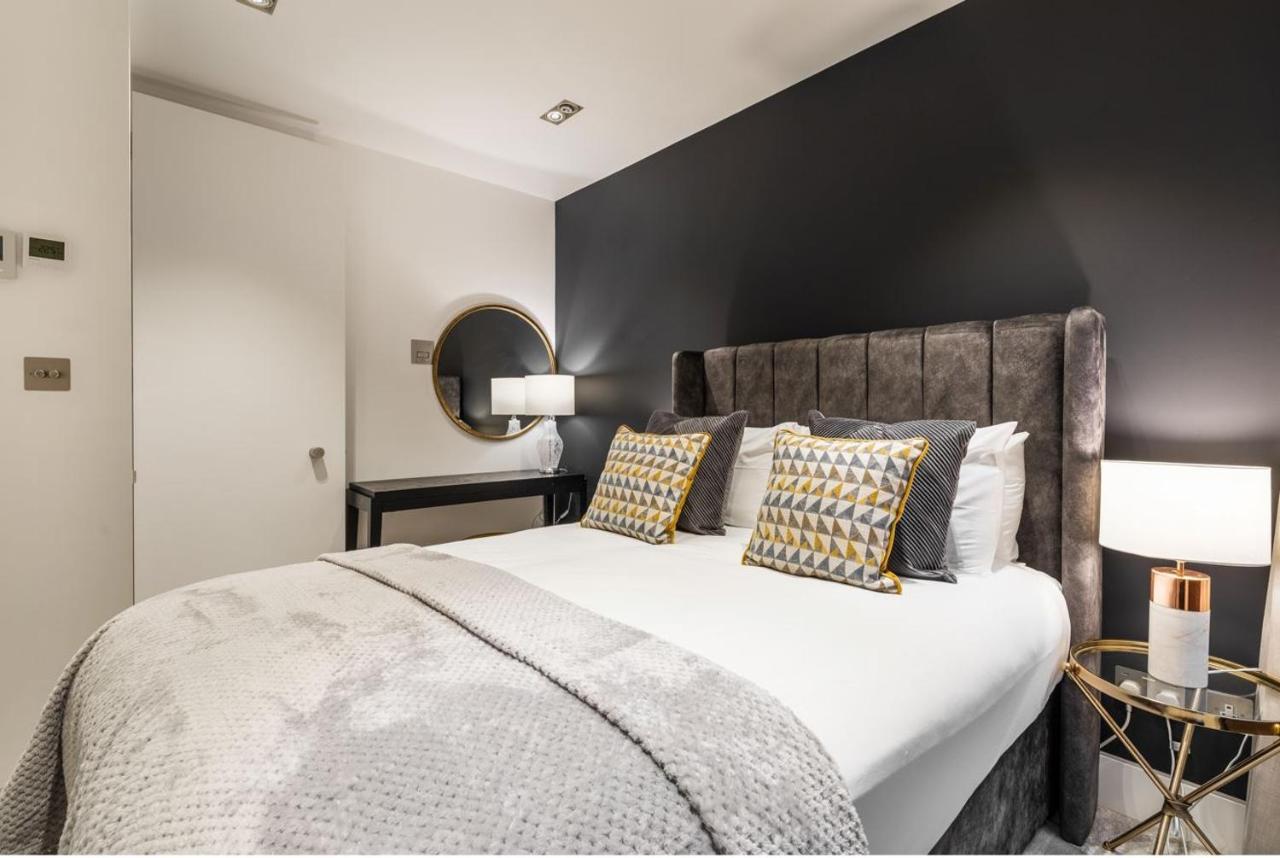 Synergy The Strand London Luaran gambar